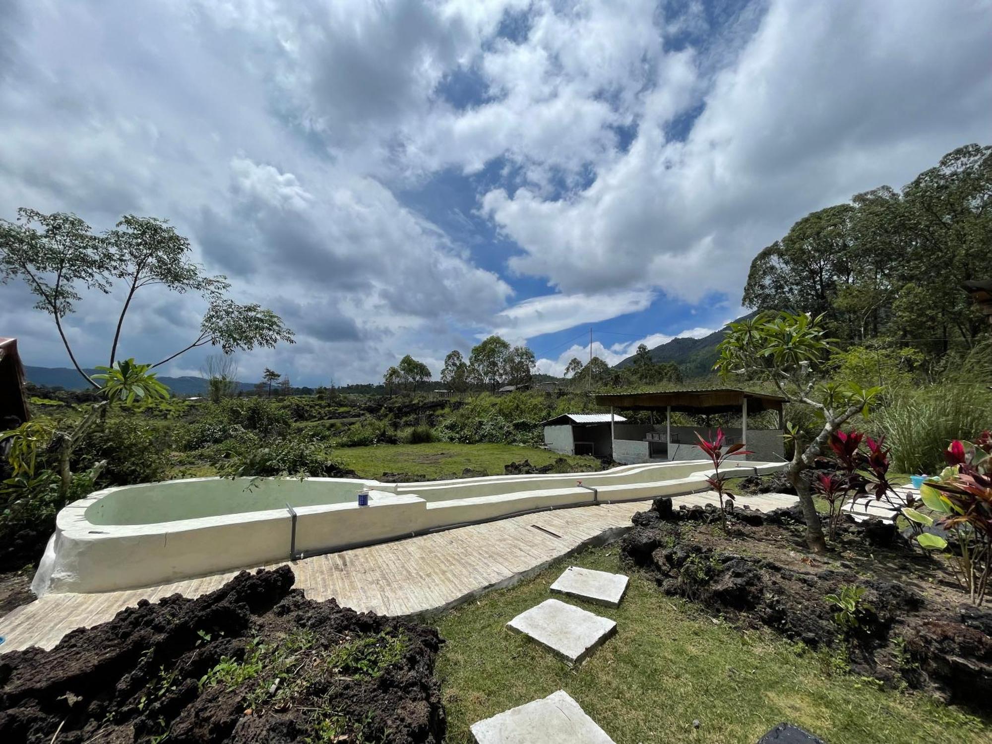 Hotel Triangular House And Hot Spring à Kubupenlokan Extérieur photo